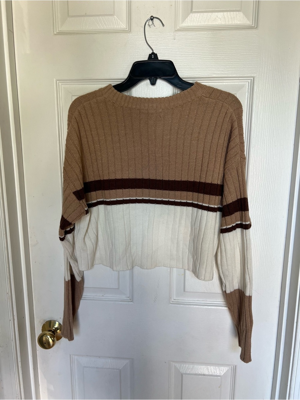 Cropped Sweater - Picture 2 of 2